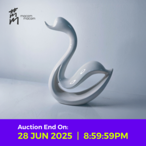 Elegant White Ceramic Swan Décor Piece