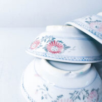 Floral Nostalgia – Chinese Retro Shallow Bowls (Set of 13) - Image 2