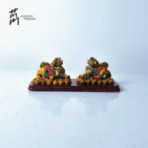 Chinese Winged Lion Prosperity Statue